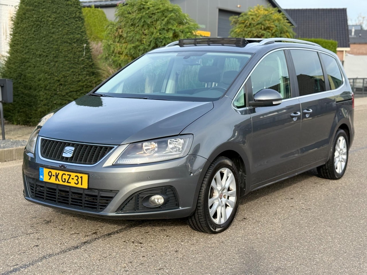 SEAT Alhambra - 2.0 TDI Businessline Executive 7Pers 2013 Pano/Navi/Lmv - AutoWereld.nl