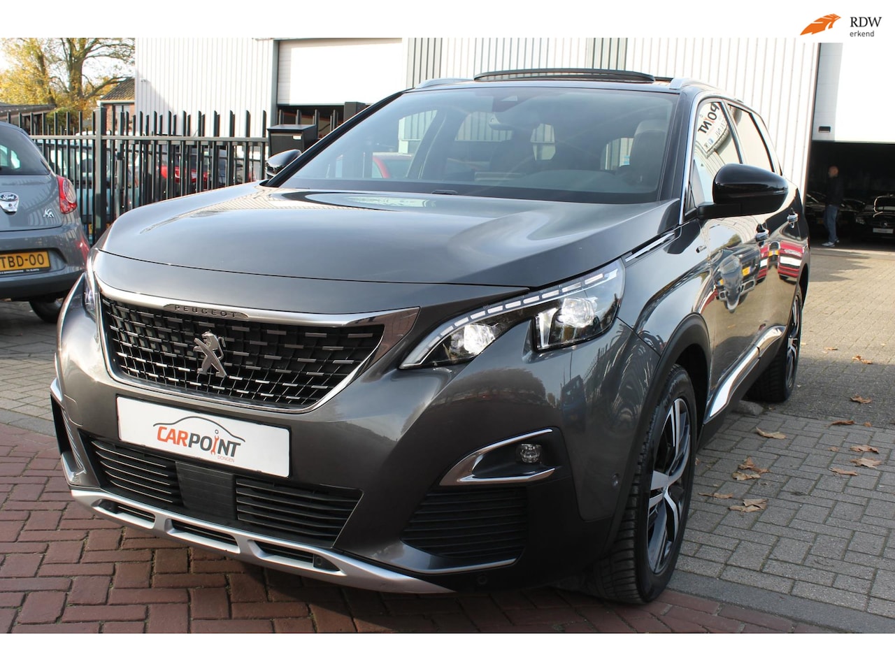 Peugeot 5008 - 1.2 PureTech GT-Line 7P. Pano LED Keyless Trekhaak! - AutoWereld.nl