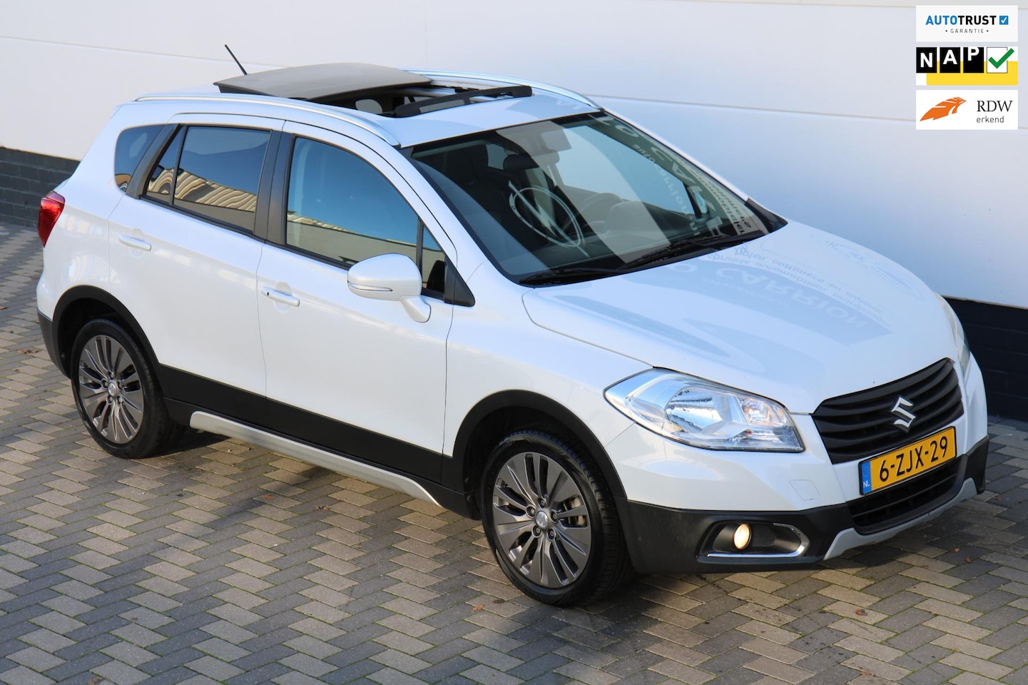 Suzuki SX4 S-Cross - 1.6 Exclusive Panodak Cruise Climate NAP - AutoWereld.nl