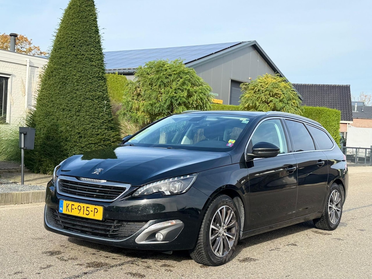 Peugeot 308 SW - 1.6 BlueHDI Blue Lease Premium 2016 Navi/Pano/Lmv - AutoWereld.nl