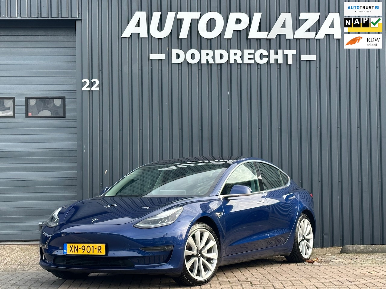 Tesla Model 3 - Long Range RWD Long Range AWD 75 kWh - AutoWereld.nl