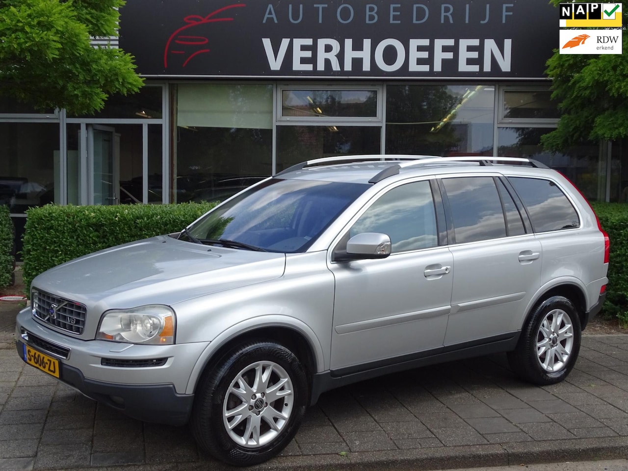 Volvo XC90 - 4.4 V8 - 7 PERS - STOEL VERW - XENON - CRUISE / CLIMATE CONTR - YOUNGTIMER - TREKHAAK ! - AutoWereld.nl