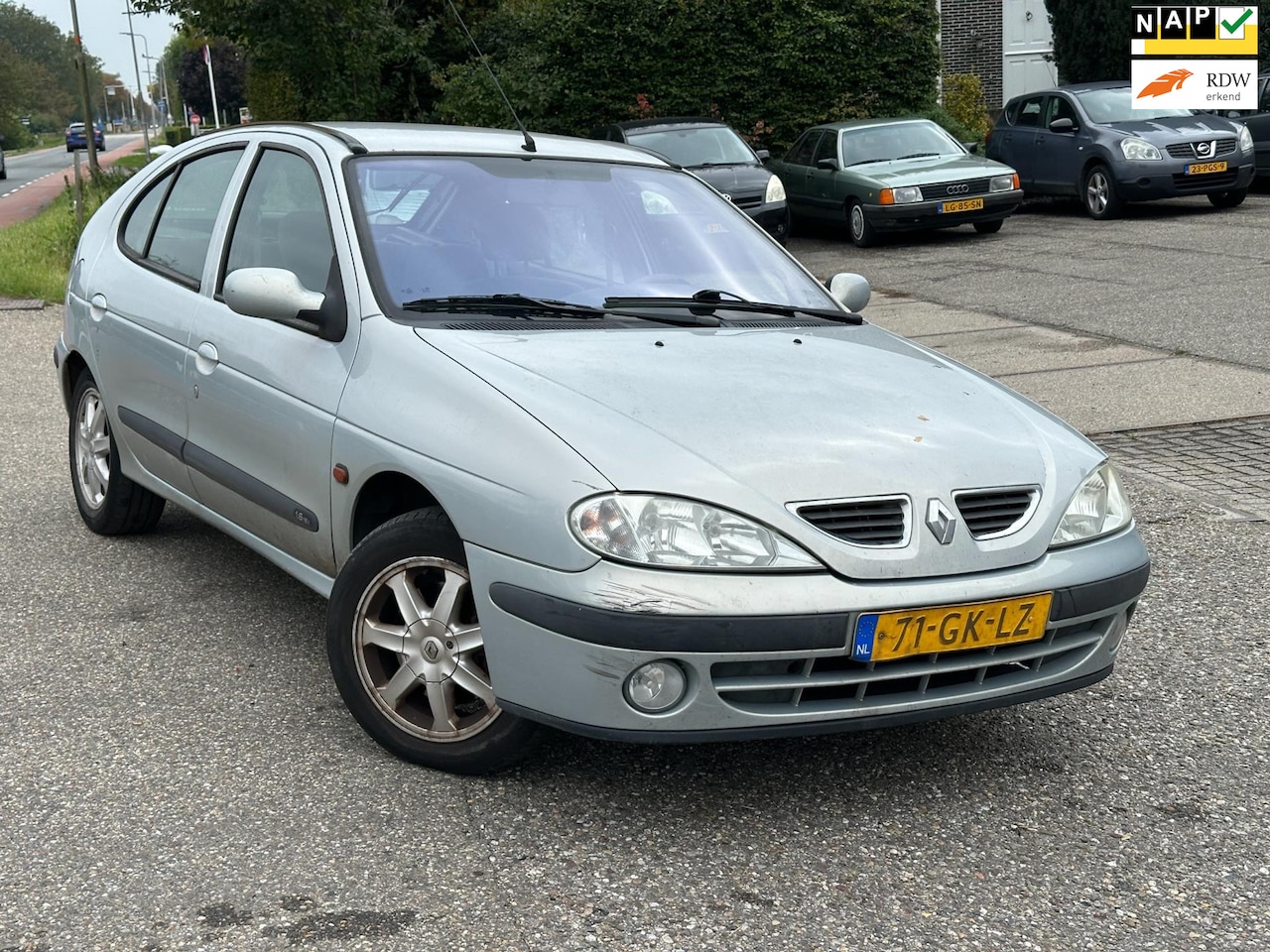 Renault Mégane - 1.6-16V Privilège Automaat - AutoWereld.nl