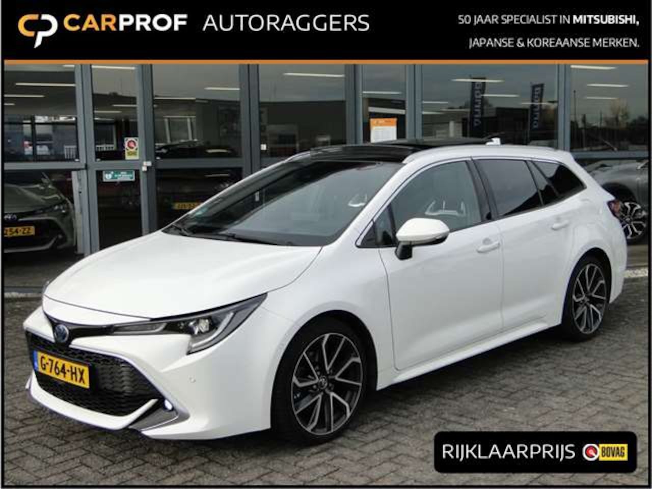 Toyota Corolla Touring Sports - 2.0 Hybrid 184pk Premium | Pano Schuifdak | Leer | Led | El. klep. - AutoWereld.nl