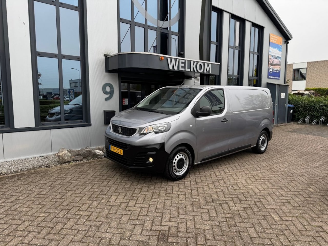 Peugeot Expert - 1.5 BlueHDI 102PK Lang L2 airco, Cruisecntrl, Schuifdeur, Carkit - AutoWereld.nl