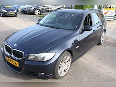 BMW 3-serie Touring - 316i Business Line Trekhaak, PDC, Navi