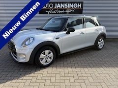 MINI Cooper - 1.5 Business | Airco | Navigatie | LM Velgen | Ndl auto | Dealer onderhouden | RIJKLAARPRI