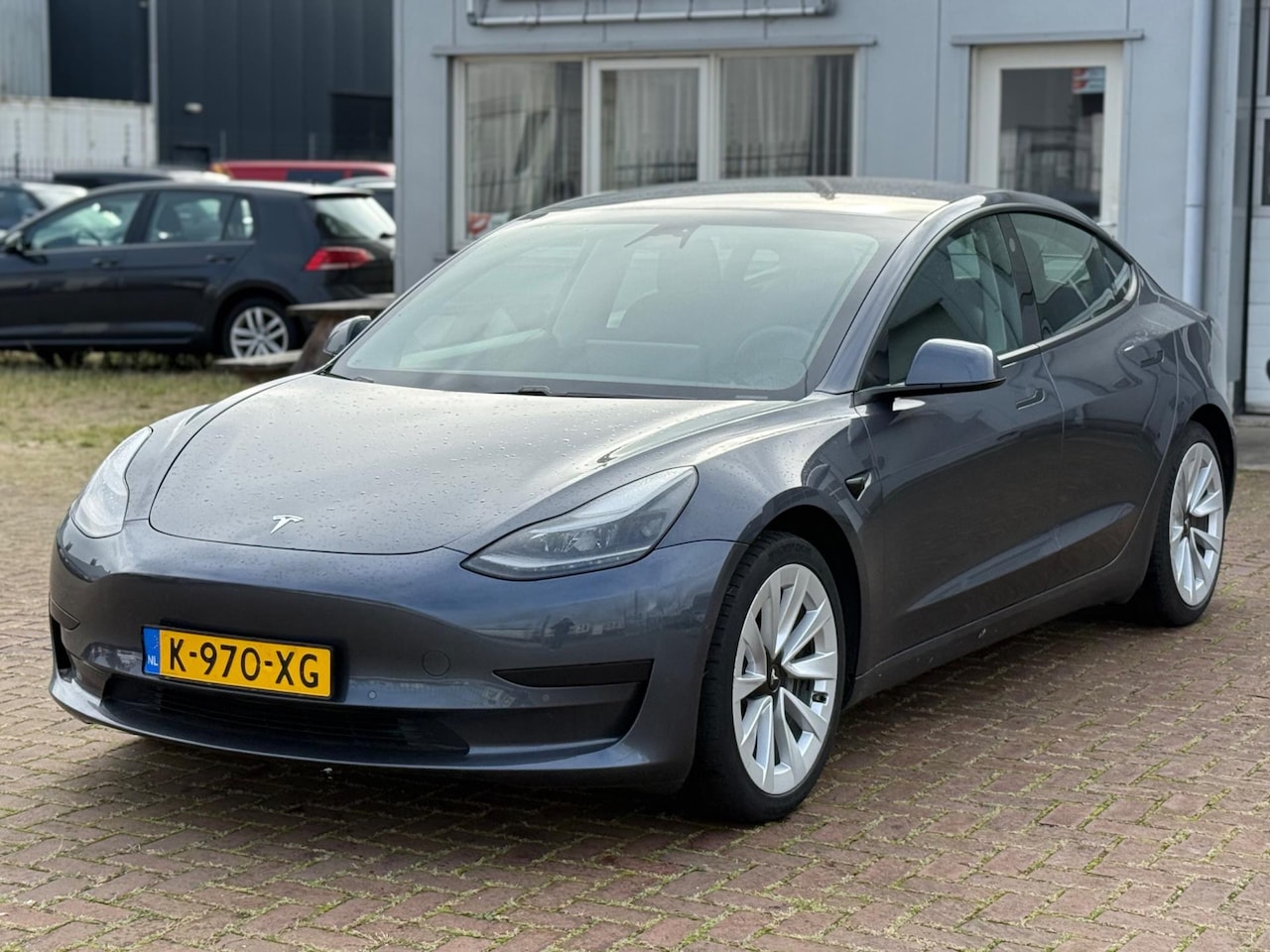 Tesla Model 3 - Standard RWD Plus 60 kWh LAADT OP TOT 90KM - AutoWereld.nl