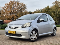 Toyota Aygo - 1.0-12V