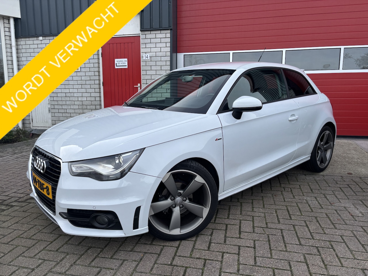Audi A1 - 1.2 TFSI Connect S-LINE / NAVI / AIRCO / PDC / BLUETOOTH / CRUISE / NL-AUTO - AutoWereld.nl