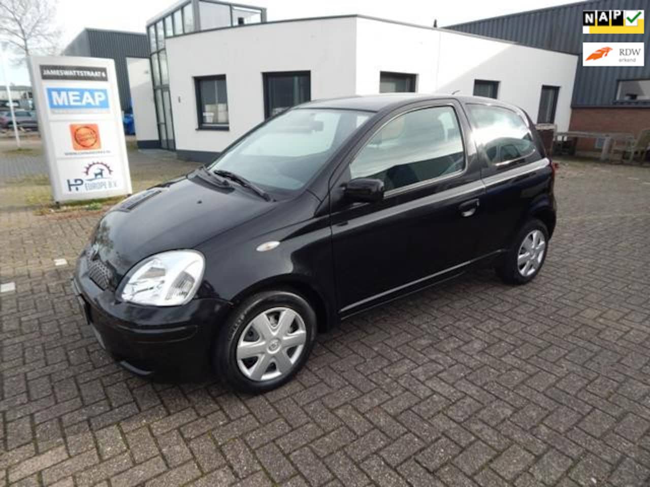 Toyota Yaris - 1.3 VVT-i Sol 1.3 VVT-i Sol - AutoWereld.nl