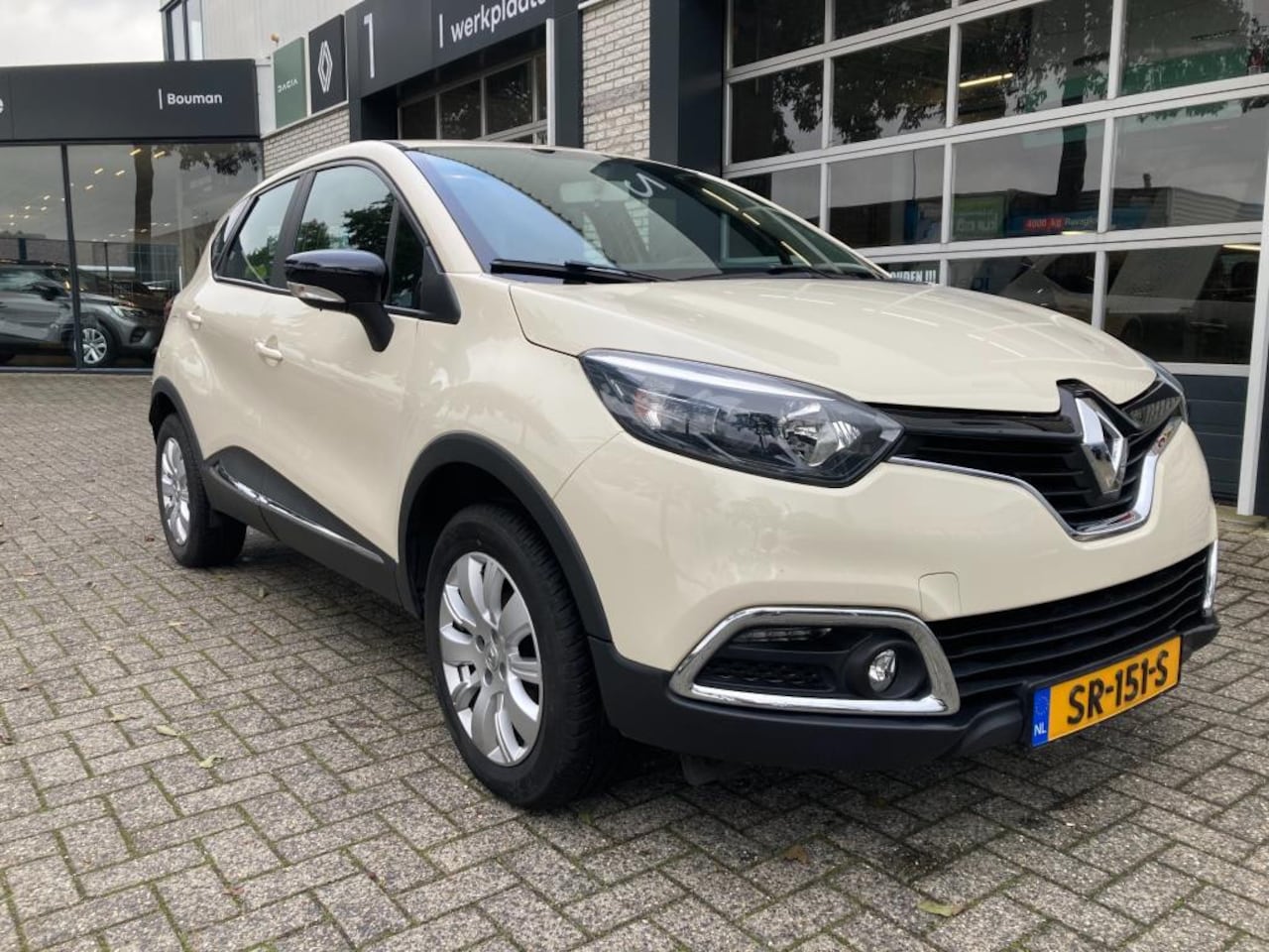 Renault Captur - 0.9 TCe Expression 0.9 TCe Expression - AutoWereld.nl