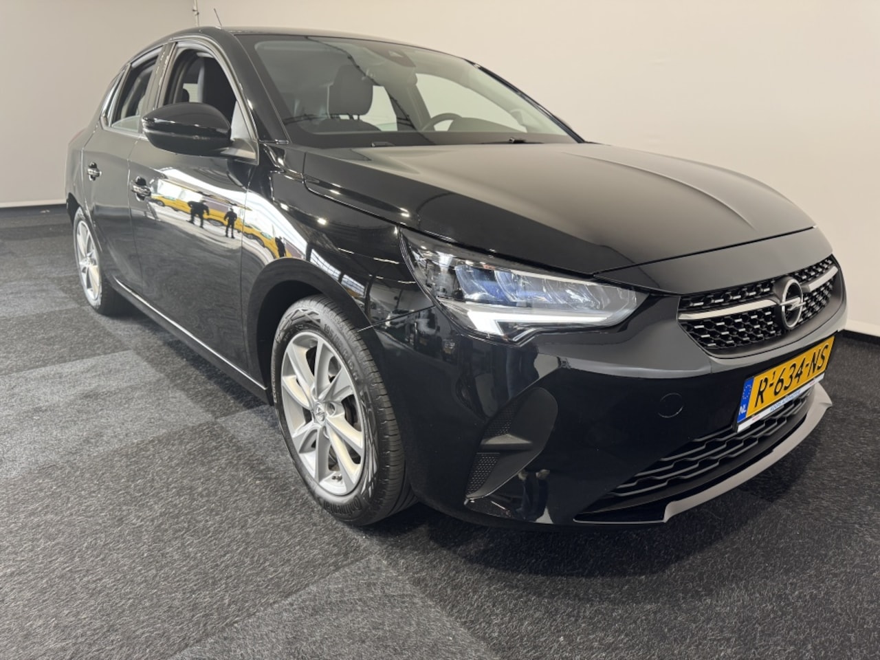 Opel Corsa - 1.2 Elegance digitaal dashbord - AutoWereld.nl