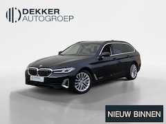 BMW 5-serie Touring - 530e Luxury Line 292 pk automaat Plugin Hybrid-navigatie- Laser Led koplampen- lederen bek