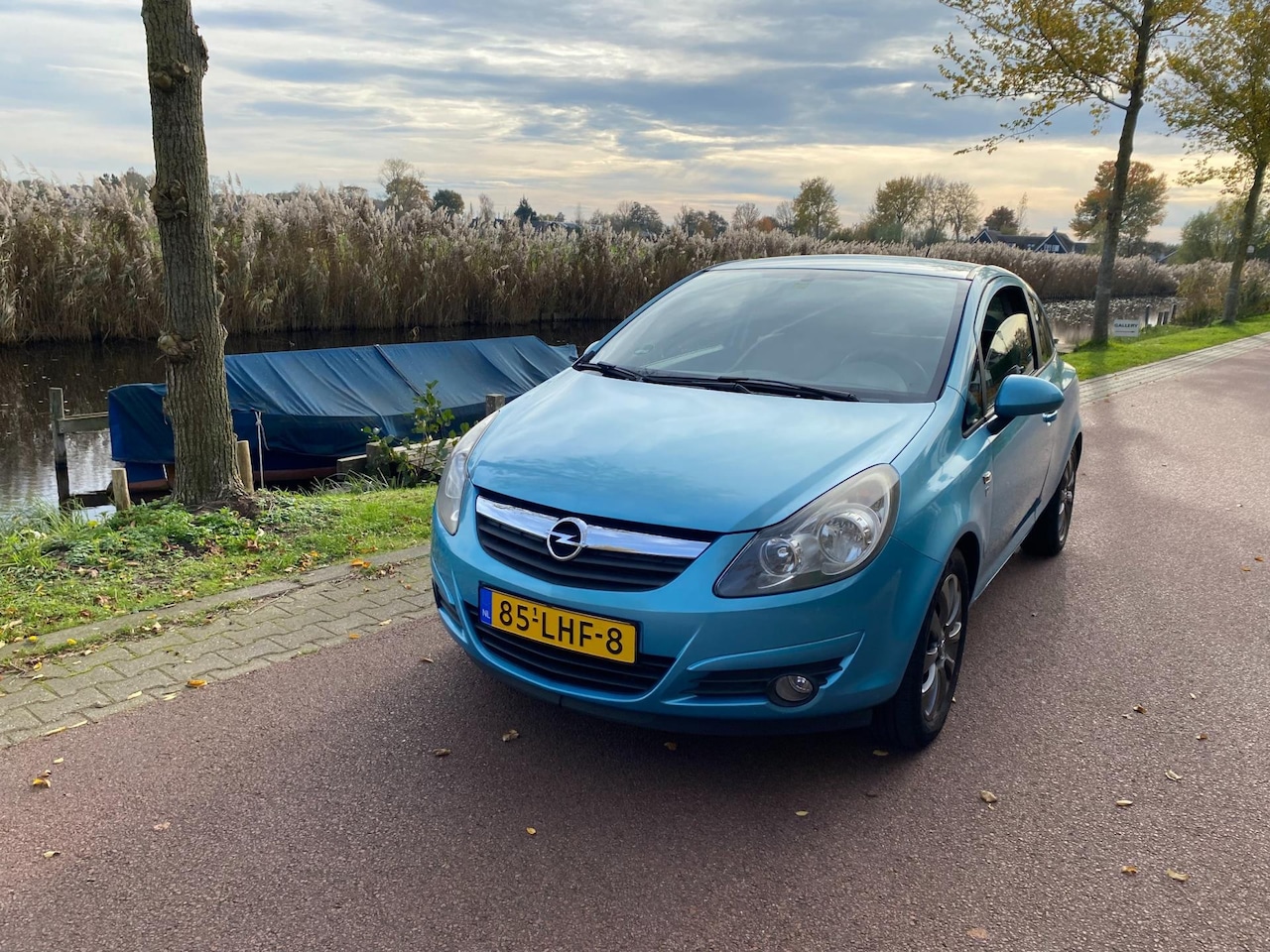 Opel Corsa - 1.4-16V '111' Edition 1.4-16V '111' Edition - AutoWereld.nl