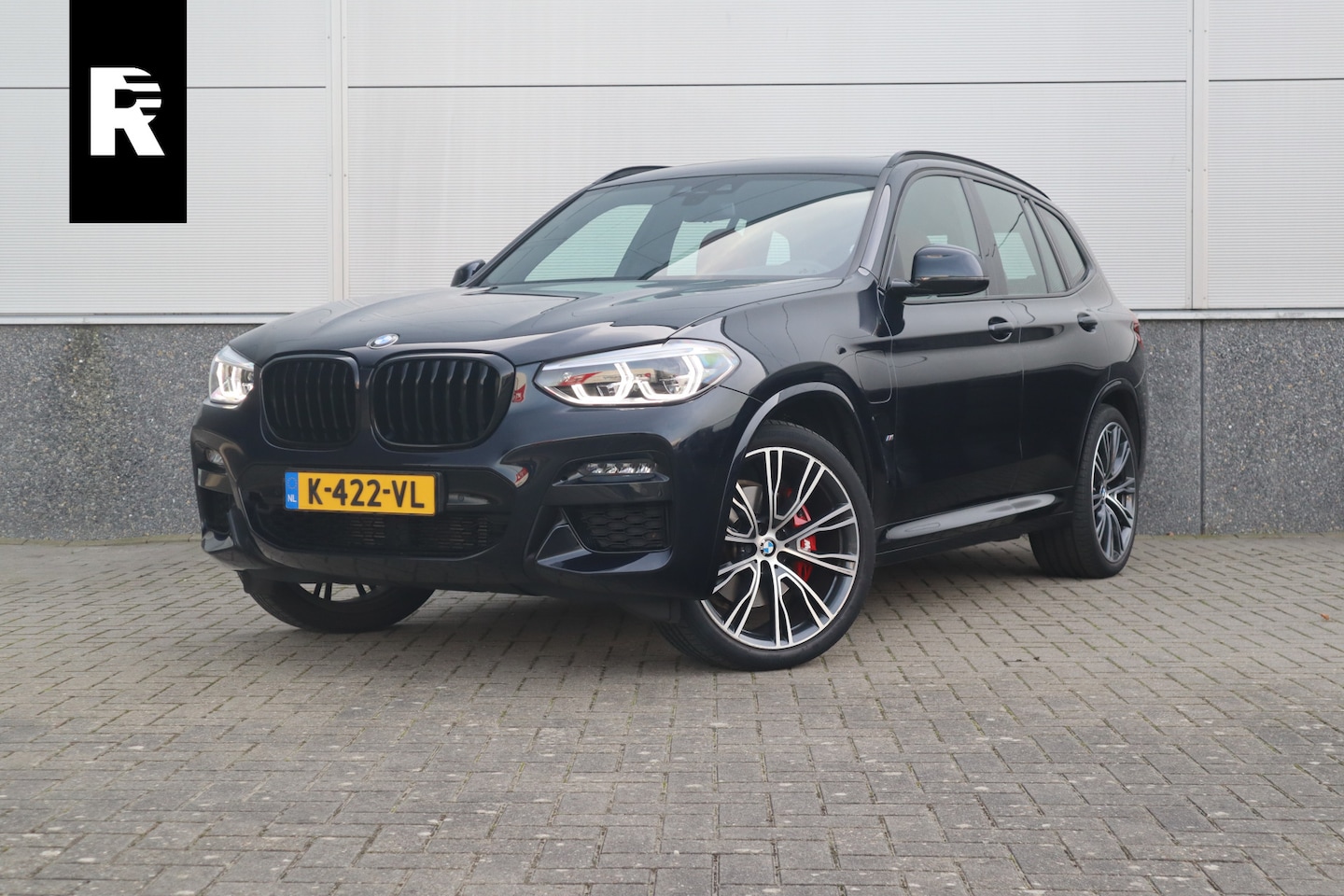 BMW X3 - xDrive30e High Executive Individual / Pano / 21inch / Harman Kardon / Trekhaak / - AutoWereld.nl
