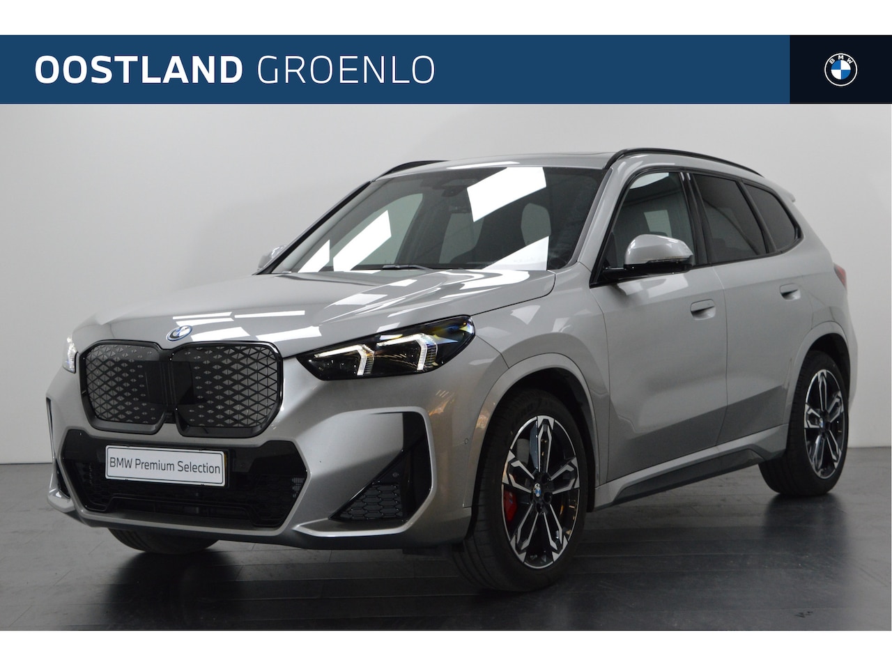 BMW iX1 - eDrive20 M Sport / Panoramadak / Trekhaak / M Sportstoelen / Adaptieve LED / M Adaptief on - AutoWereld.nl