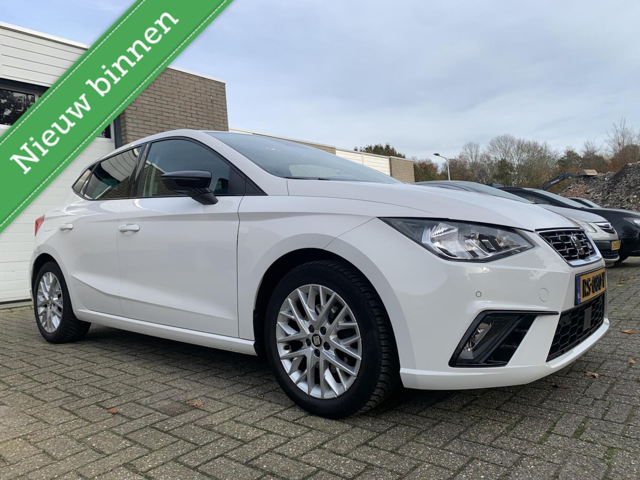 SEAT Ibiza - 1.0 TSI FR Business Carplay Adapt. Cruise Trekhaak Airco LM velgen - AutoWereld.nl