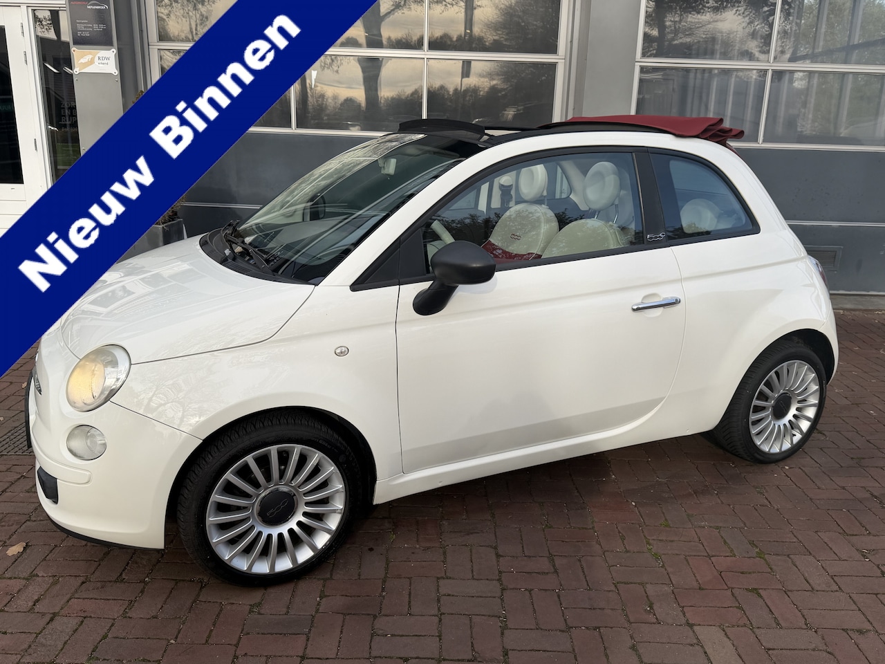 Fiat 500 C - 1.2 Pop bj 2010 Apk 02-2026 Nwe distrie-riem goed voor heel wat km - AutoWereld.nl