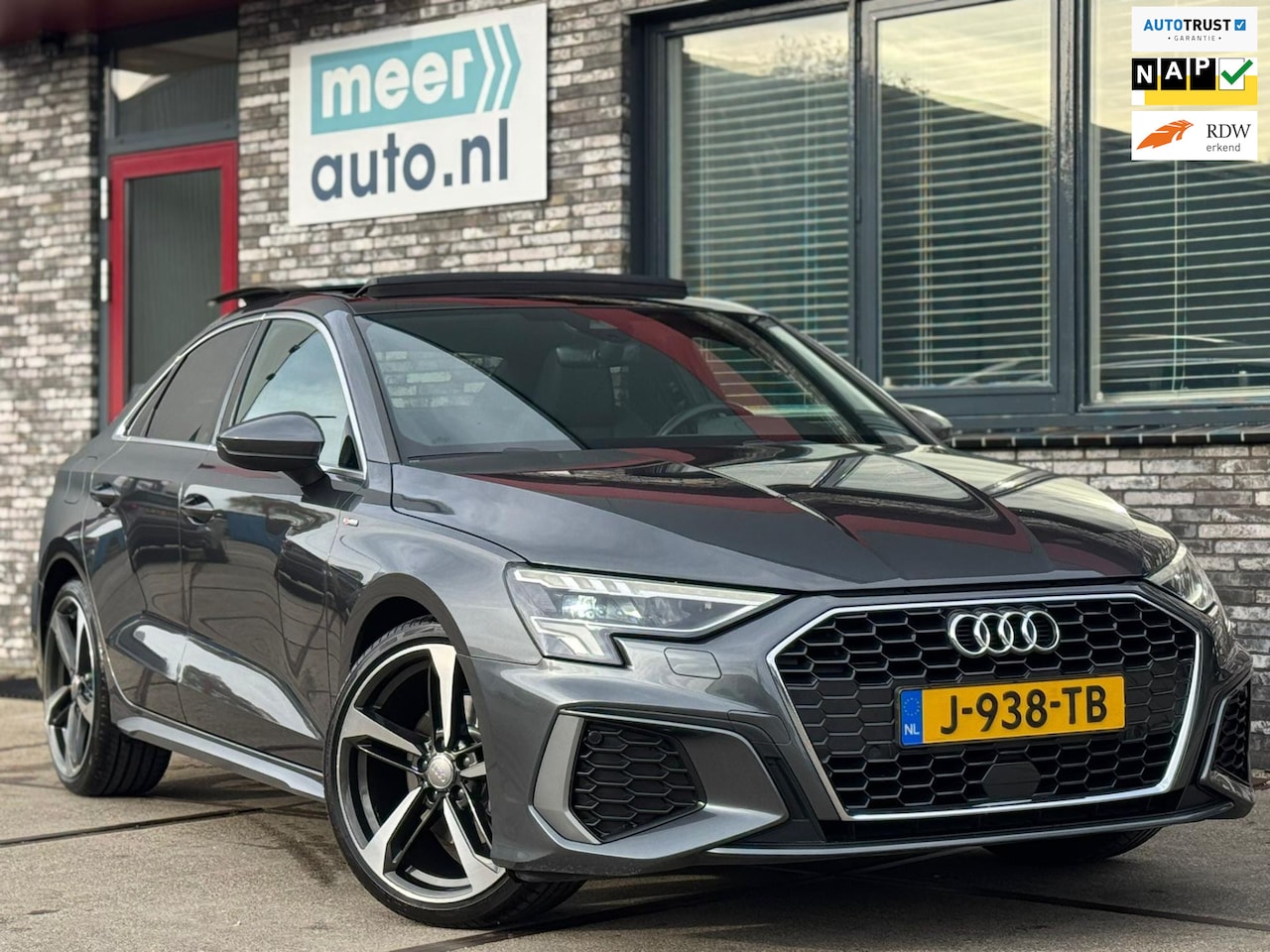 Audi A3 Limousine - 35 TFSI 3X S-LINE PANO l VIRTUAL l ADAPT.CRUISE l LANE l CARPLAY l STOELVERW l ORG.NL l NA - AutoWereld.nl