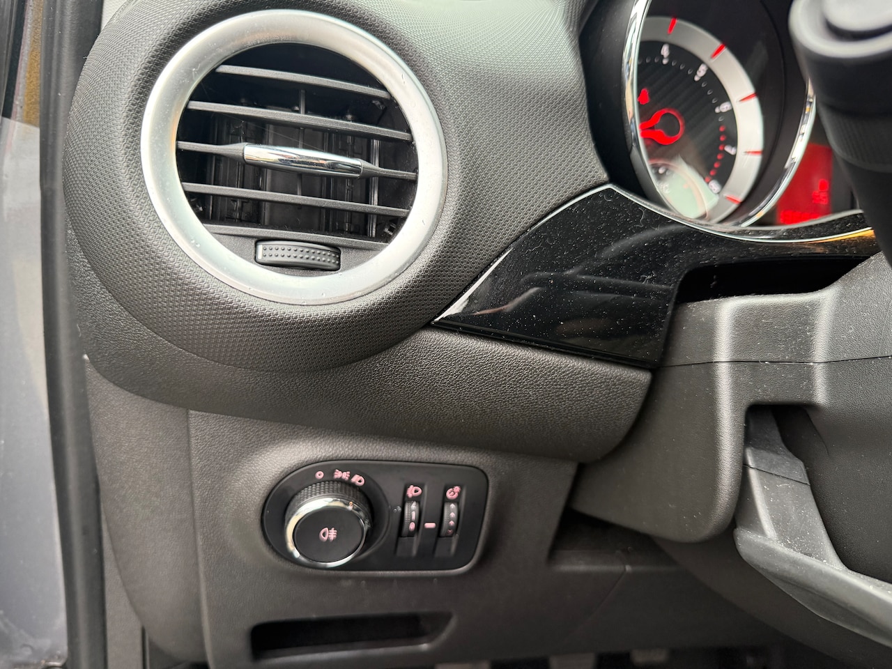 Opel ADAM - 1.4 Glam Rocks uitvoering soft top