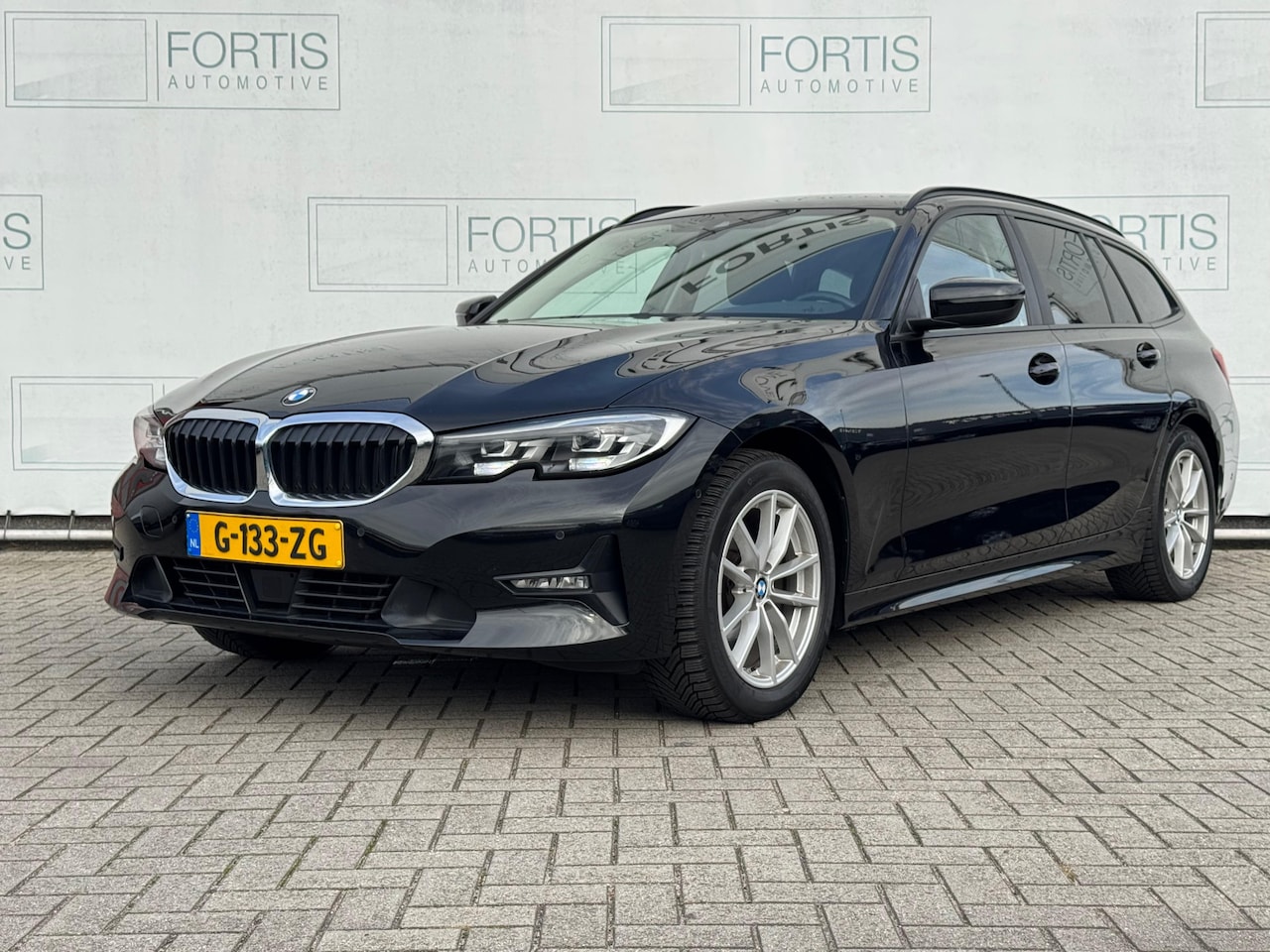 BMW 3-serie Touring - 320i Executive Edition NL-AUTO | ACC |PARKEER CAMERA | NAVI | - AutoWereld.nl