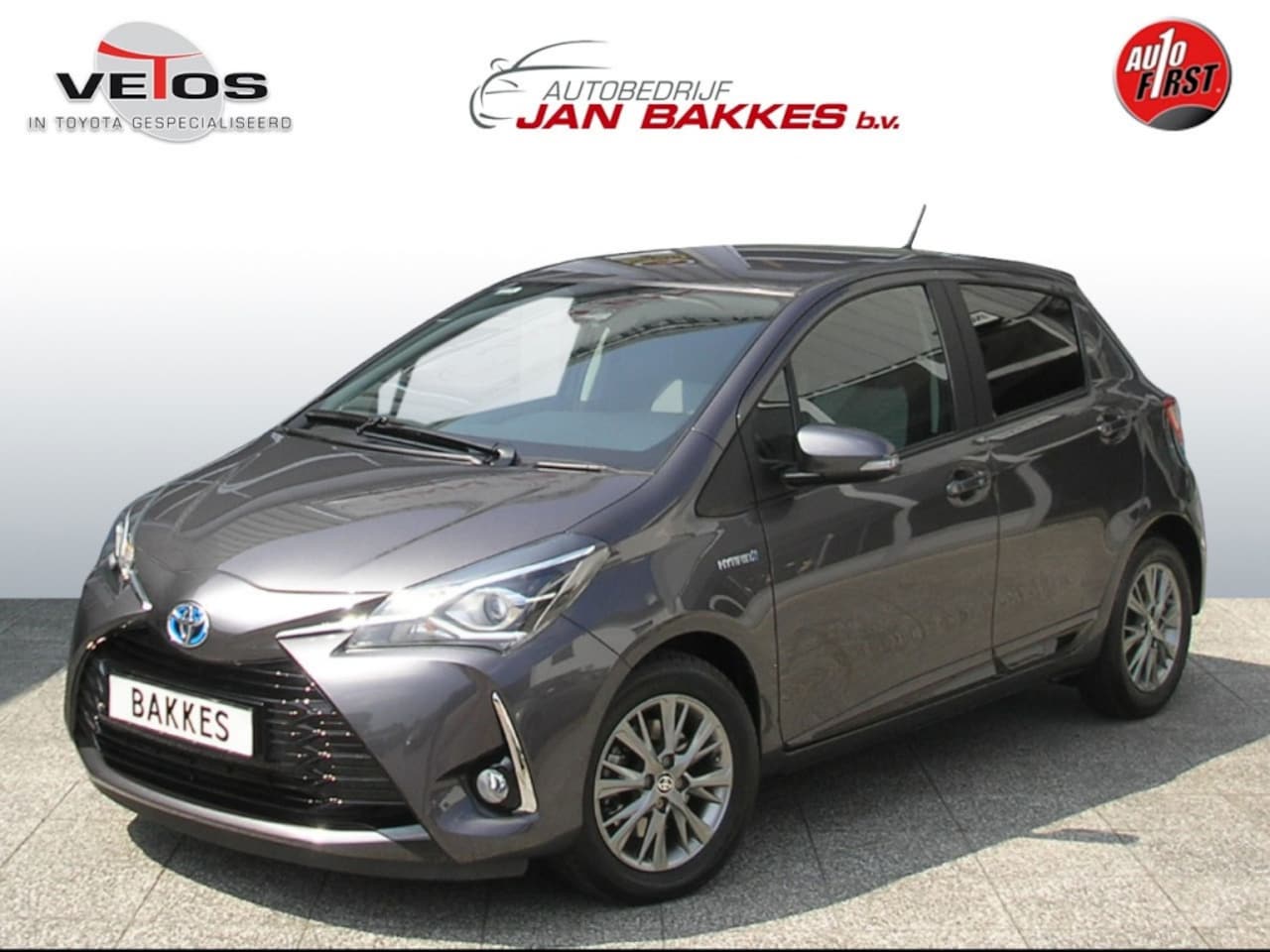 Toyota Yaris - 1.5 Hybride Design/lage km stand/cruise control - AutoWereld.nl