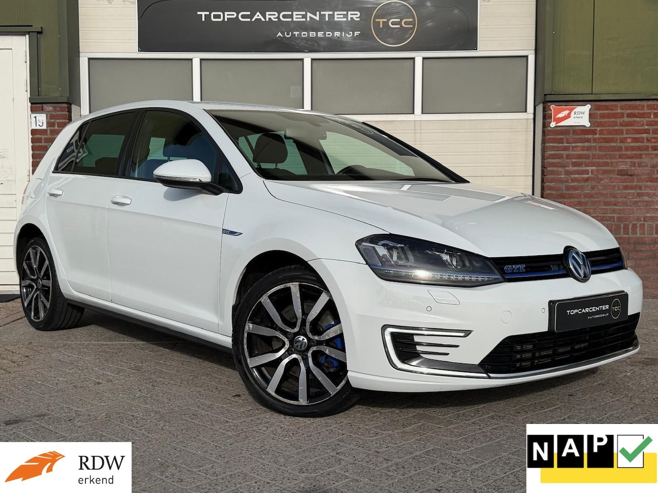 Volkswagen Golf - 1.4TSI GTE/AIRCO/STOELV/PARKS/CRUISE/APK/NAP - AutoWereld.nl