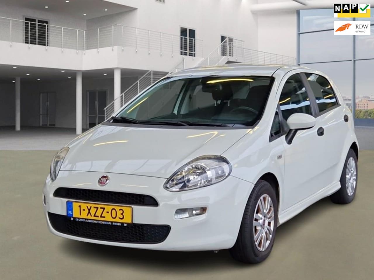 Fiat Punto Evo - 0.9 TwinAir Street/AIRCO/CRUISE/PARKEERSENS ACHTER - AutoWereld.nl