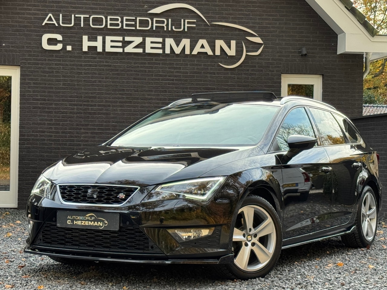 SEAT Leon ST - FR 1.4 TSI 125PK MAXTON DESIGN PANORAMADAK LED LEDER - AutoWereld.nl
