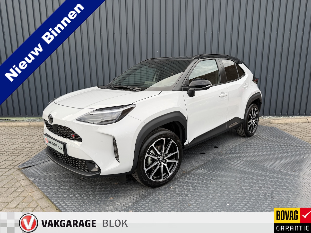 Toyota Yaris Cross - 1.5 Hybrid 130 GR Sport | Pano dak | 7.500 km | JBL | Head-up | Rijklaar!! - AutoWereld.nl