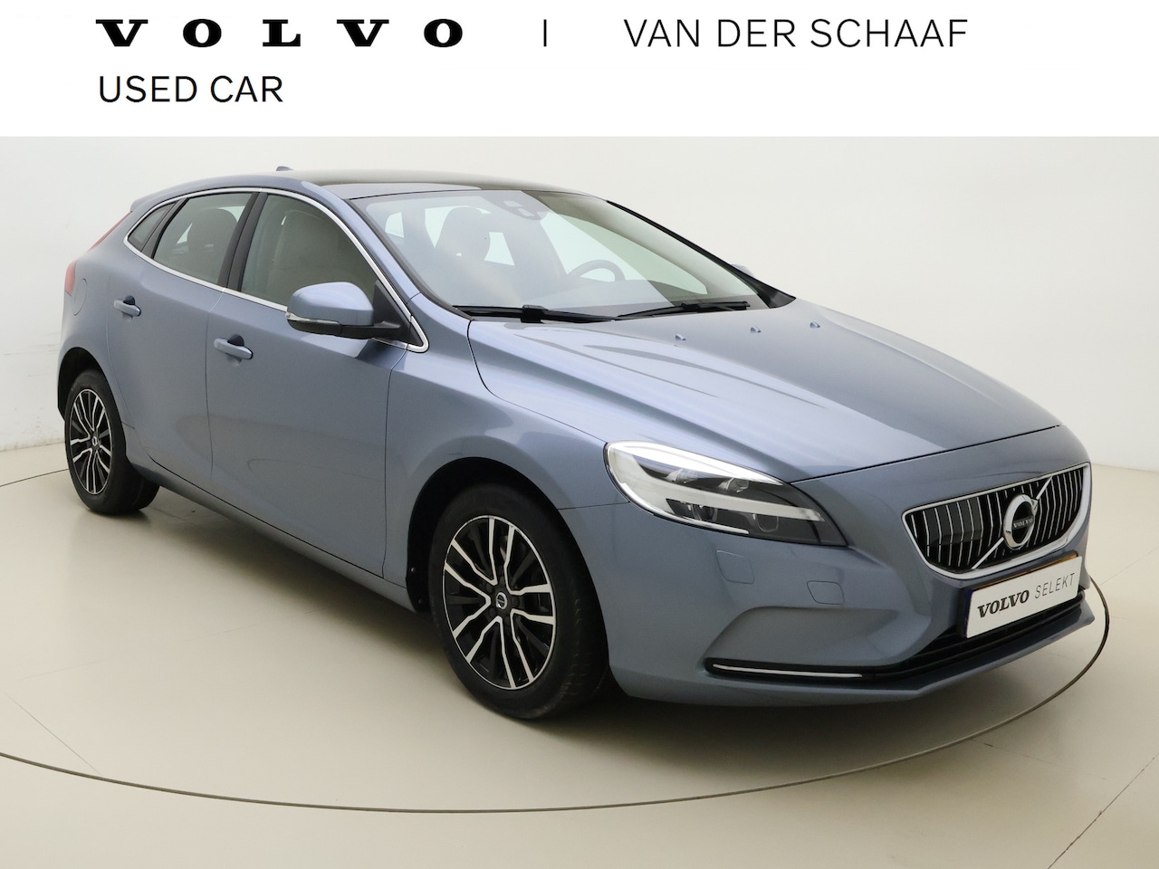 Volvo V40 - T2 122pk Nordic+ Luxury / Standkachel / Stoel/- en stuurverwarming / Power seats / Voorrui - AutoWereld.nl