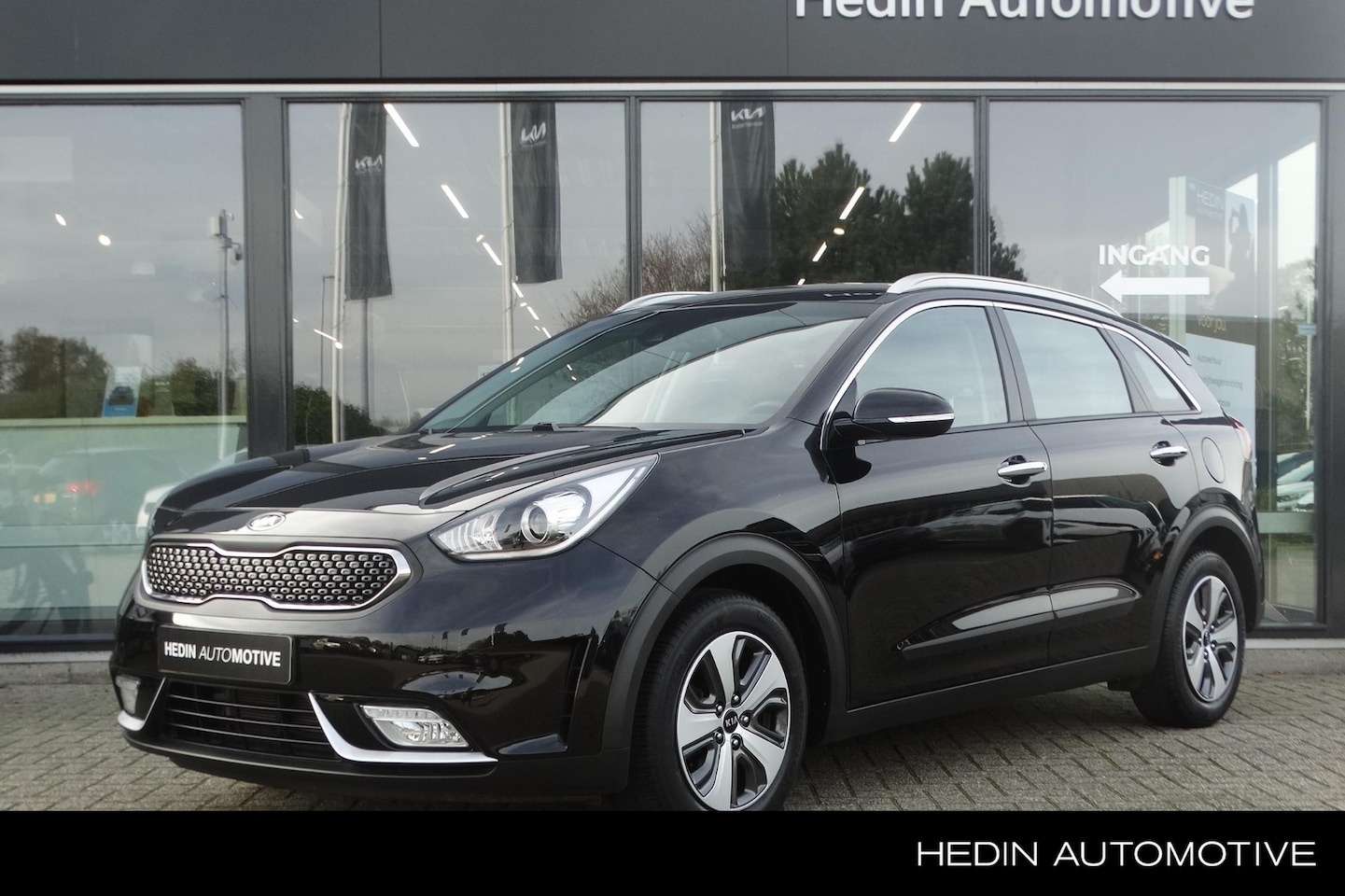 Kia Niro - 1.6 GDi Hybrid DynamicLine | Navigatie | Cruise Control | Camera | All Season | Parkeersen - AutoWereld.nl