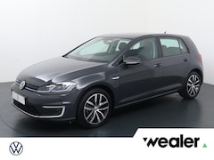 Volkswagen e-Golf - E-DITION | 136 PK | SoH 91% | Warmtepomp | Adaptive cruise control | Apple Carplay/Android