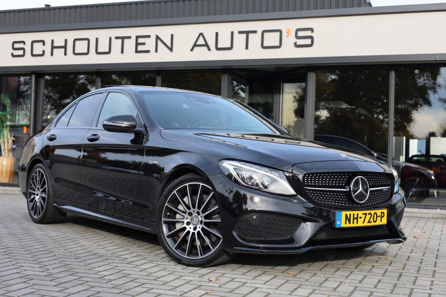 Mercedes-Benz C-klasse - 43 AMG 4MATIC | Schuifdak | Burmester | Adaptive Cr. | LED | 19"LMV - AutoWereld.nl