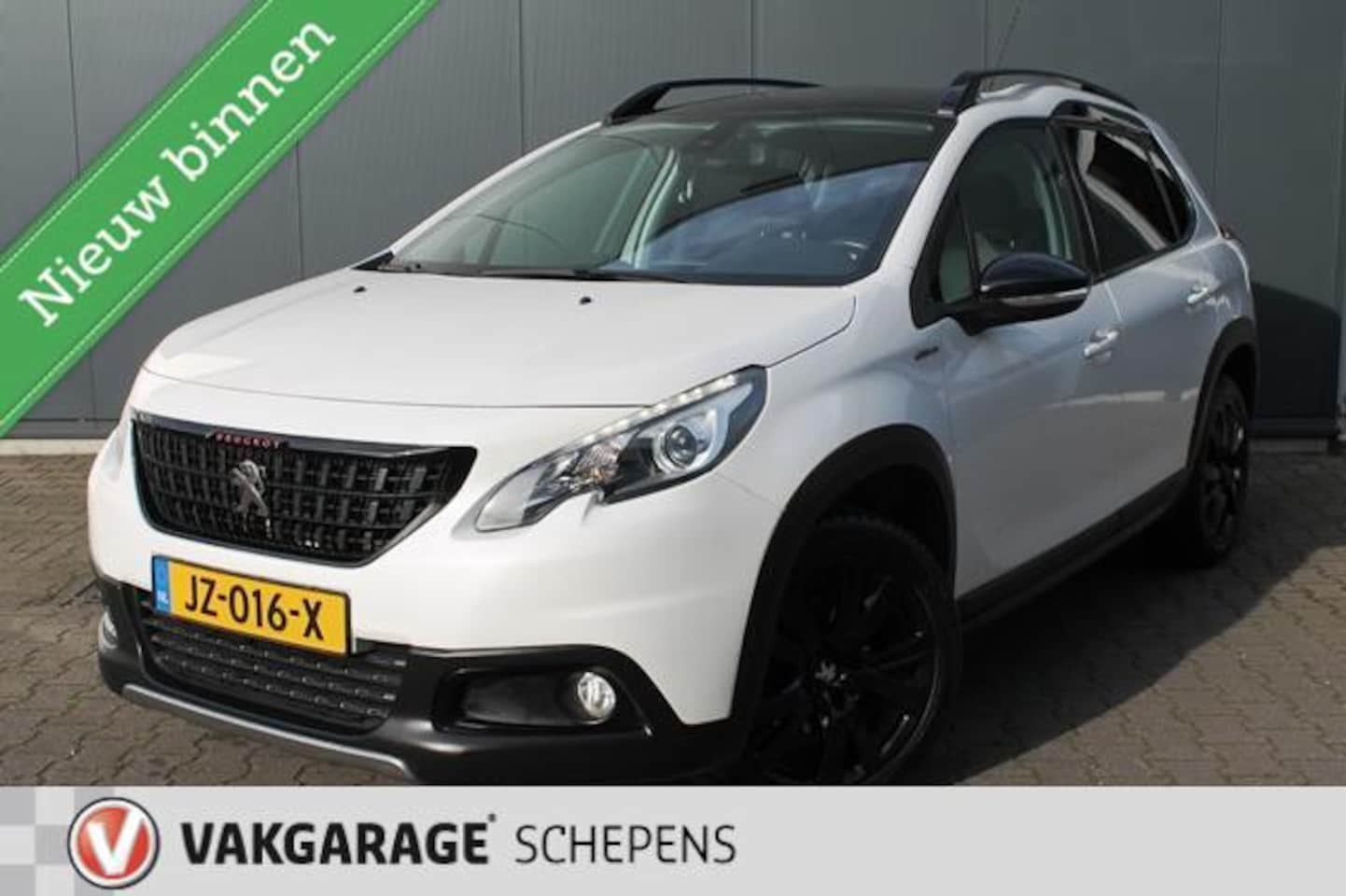 Peugeot 2008 - 1.2 PureTech GT-line | Camera | Navi | Trekhaak - AutoWereld.nl