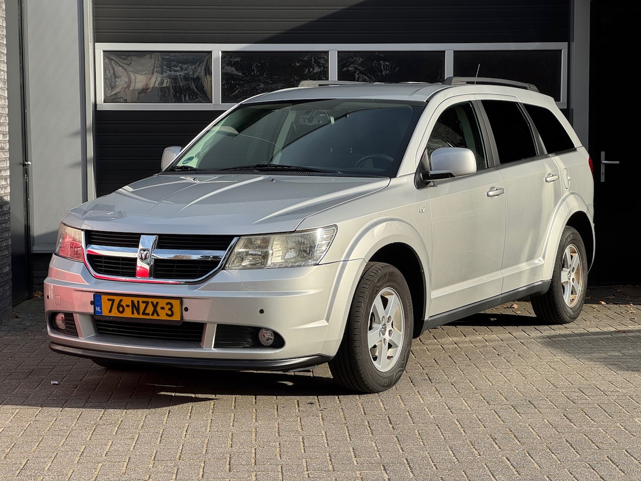 Dodge Journey - 2.4 SXT Business Edition Camera, PDC, Cruise, NAP - AutoWereld.nl