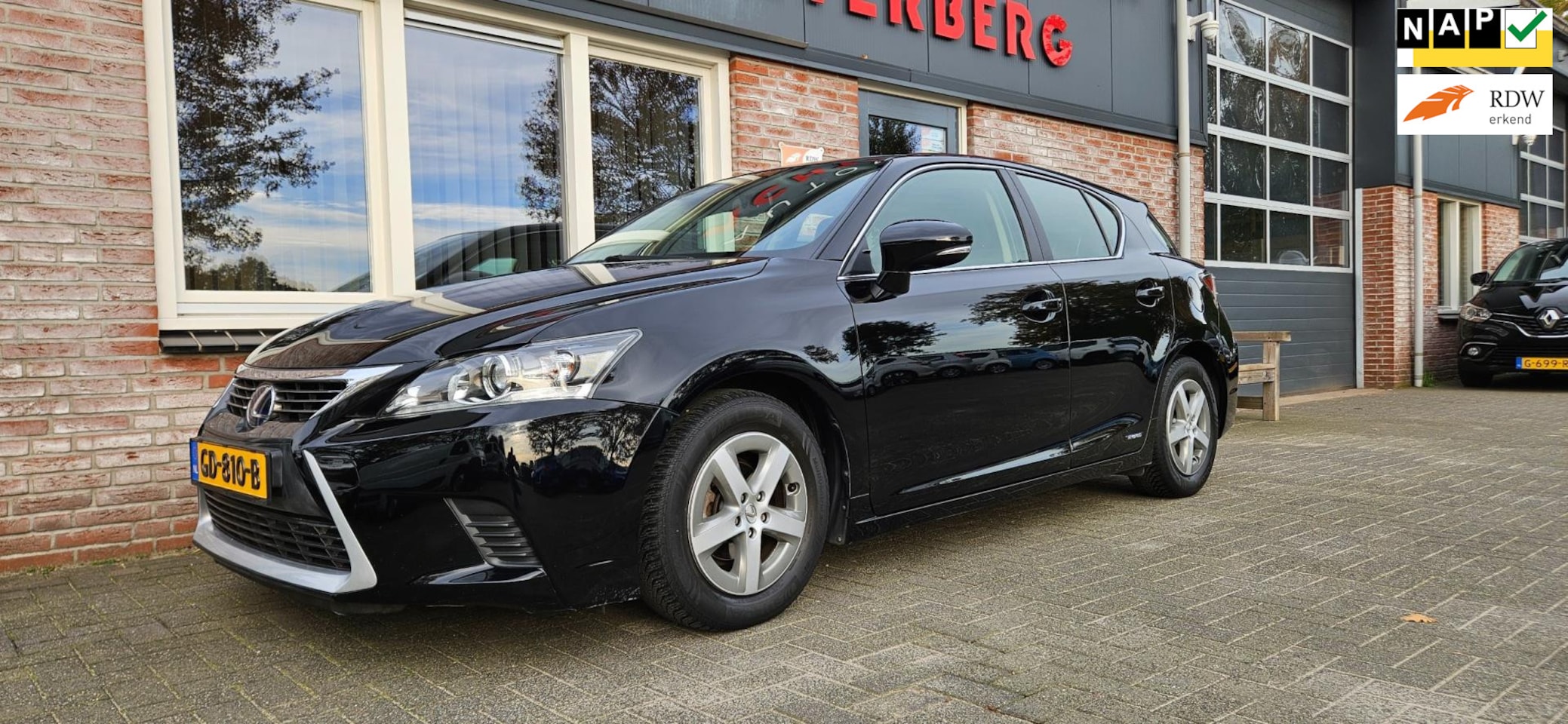 Lexus CT 200h - Navigatie! Camera! Nette Auto! Dealer Onderhouden! NAP! Airco/Clima! Cruise Control! - AutoWereld.nl