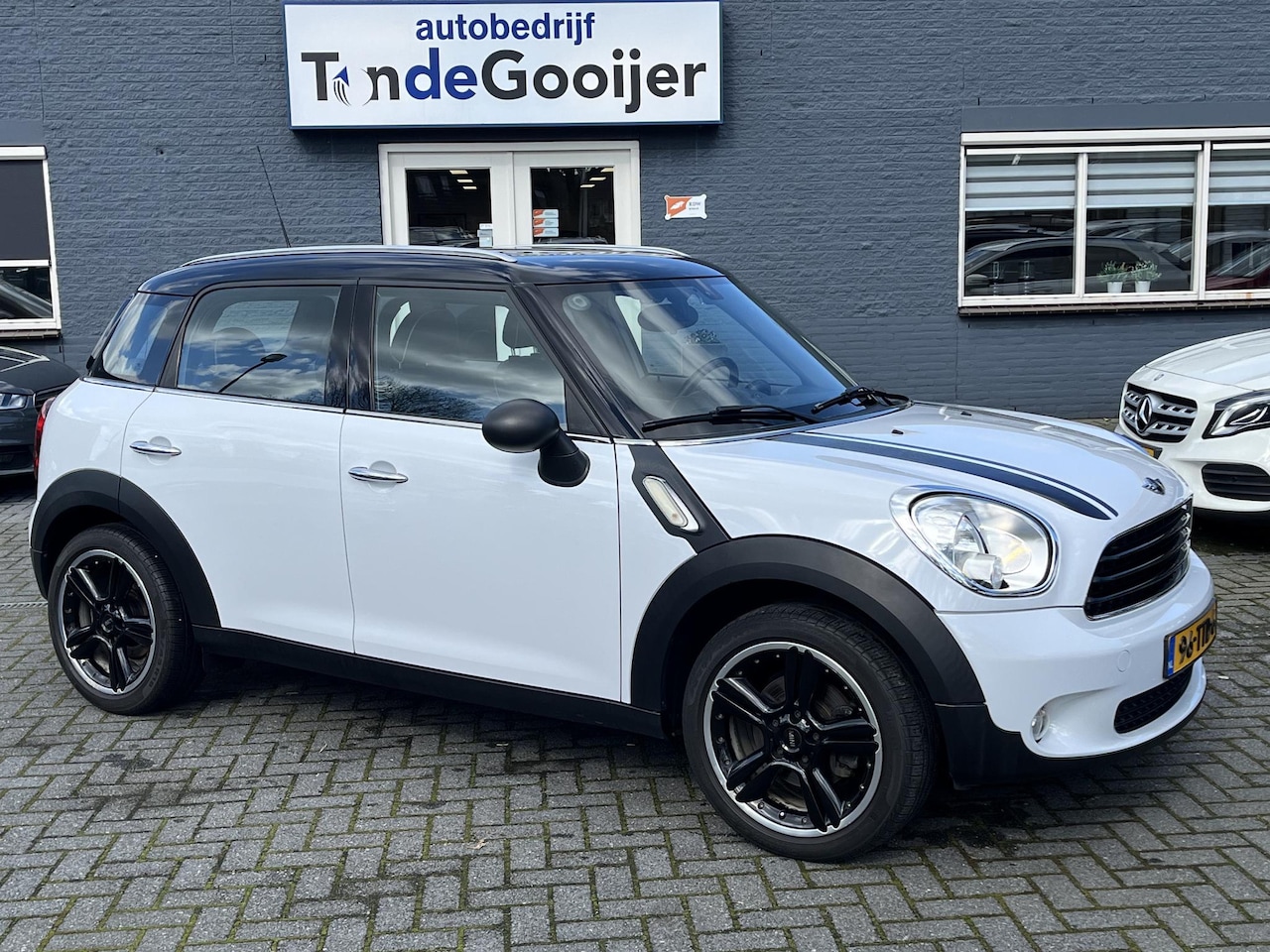 MINI Countryman - Mini 1.6 | LEER | CLIMA | 18" | CRUISE C. | 134 PK | - AutoWereld.nl