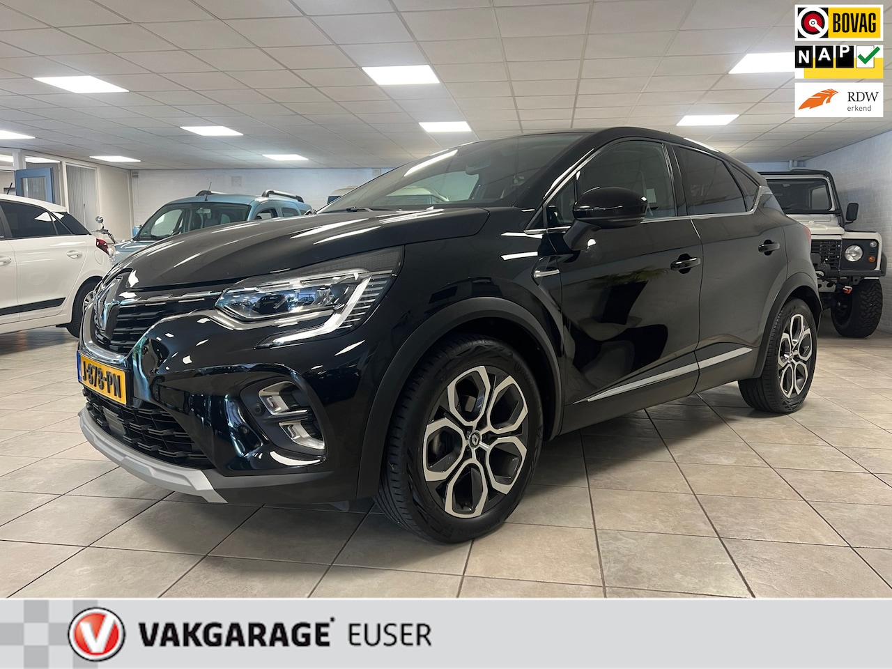 Renault Captur - 1.0 TCe 100 Intens. 18" Velgen, Half lederen bekleding, Climate controle, Dealer onderhoud - AutoWereld.nl