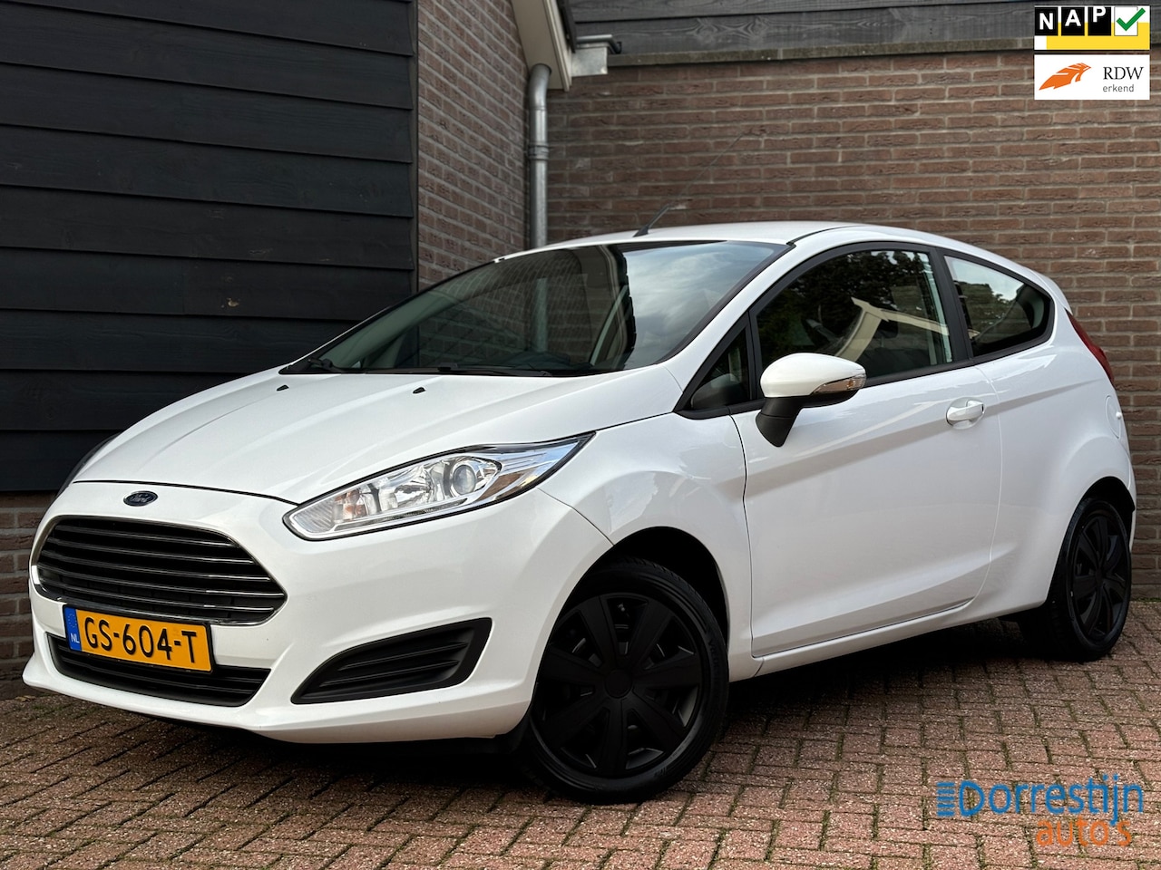 Ford Fiesta - 1.0 Style | Navigatie | Airco | Led | Volledig onderhouden | NAP - AutoWereld.nl