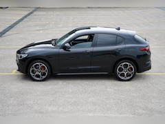 Alfa Romeo Stelvio - 2.0 T AWD Veloce