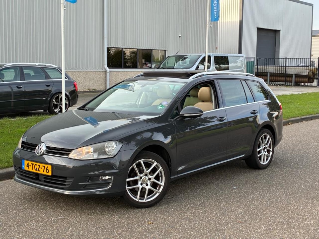 Volkswagen Golf Variant - 1.2 TSI Highline 1.2 TSI Highline - AutoWereld.nl