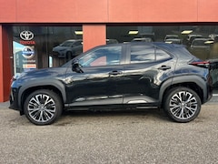 Toyota Yaris Cross - 1.5 Hybrid Executive aut. | half-lederen bekleding | navigatie | 18'' lmv
