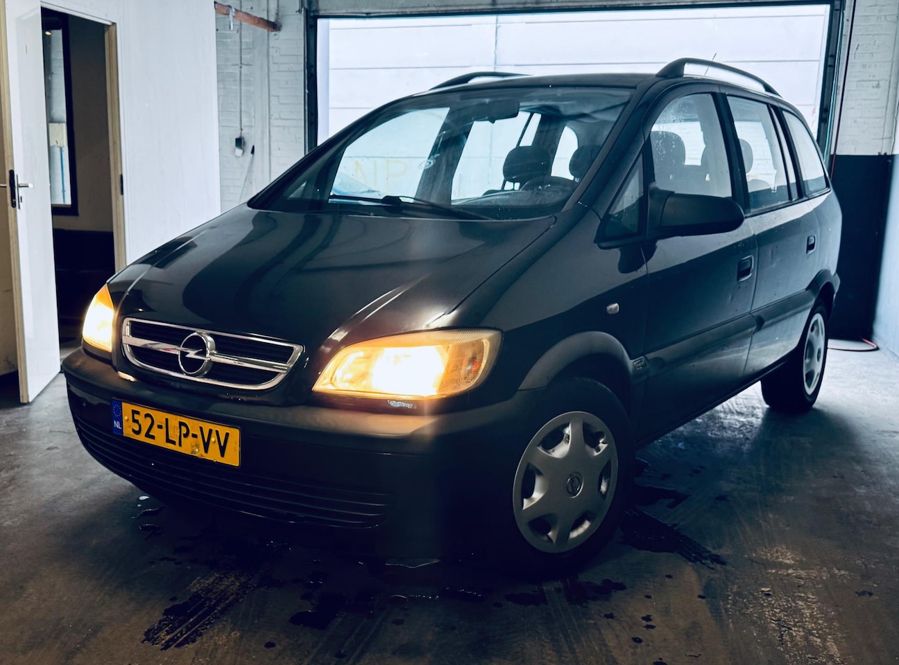 Opel Zafira - 1.6-16V Comfort/7p/2DE EIG/RIJLAAR/ - AutoWereld.nl