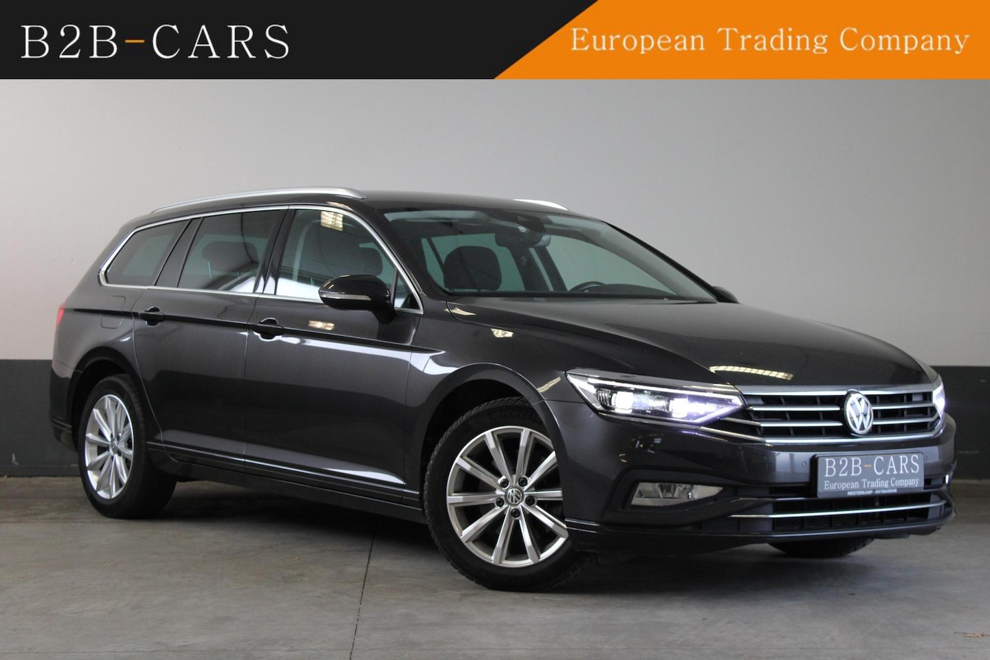 Volkswagen Passat Variant - 1.5 TSI Business Navi - Matrix LED - Stoelverwarming - Trekhaak - AutoWereld.nl
