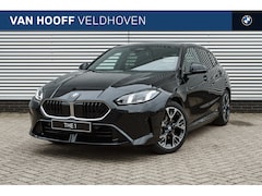 BMW 1-serie - 120 M Sport Automaat / Sportstoelen / Achteruitrijcamera / M Adaptief onderstel / Comfort