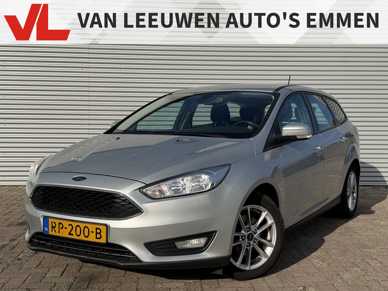 Ford Focus Wagon - 1.0 Lease Edition | Nieuw Binnen! | Cruise | Trekhaak | Navi - AutoWereld.nl