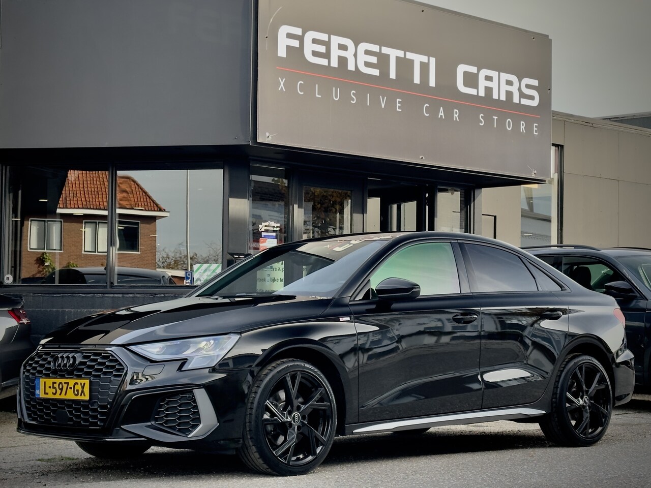 Audi A3 Limousine - 30 TFSI AUT7 S-LINE EDITION 94D.KM! SPORT-INT NAVI DIGI-DASH APPLE-CARPLAY LED LMV PDC - AutoWereld.nl