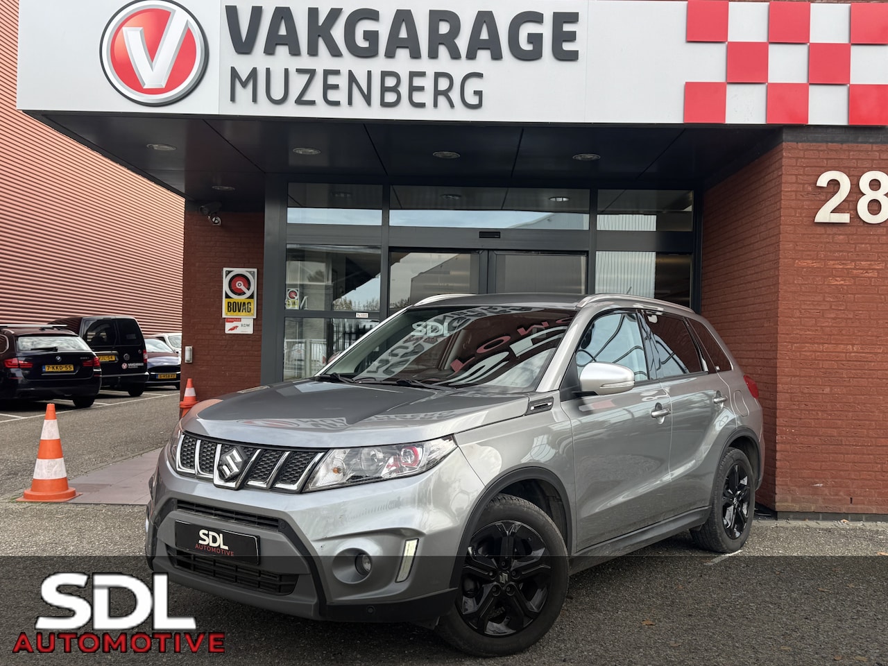 Suzuki Vitara - 1.4 Boosterjet Stijl // NAVI // CAMERA // ADAPTIVE CRUISE // CLIMA // STOELVERWARMING // - AutoWereld.nl